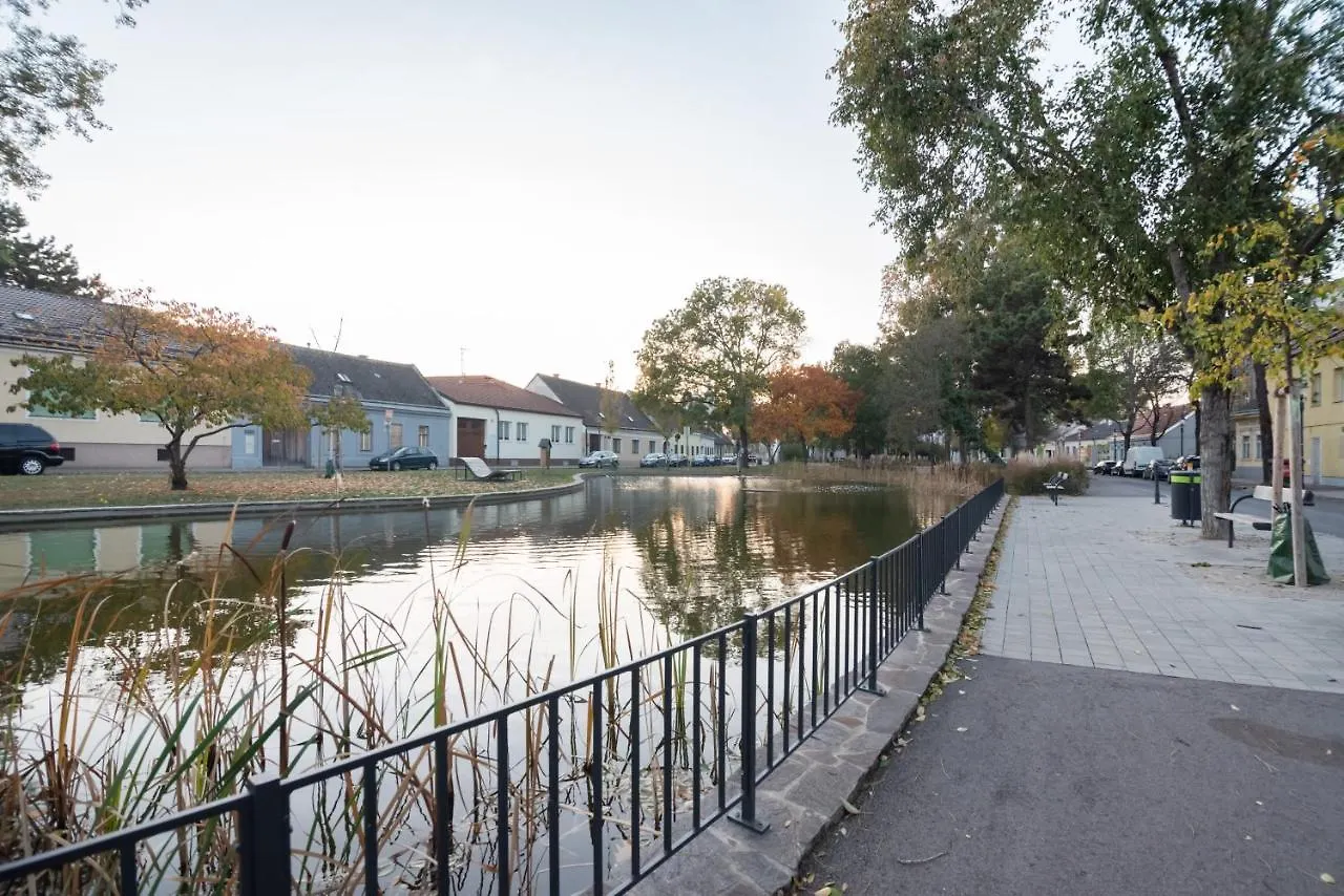 Renoviertes Bauernhaus Mit Garten In Ruhelage Vienna