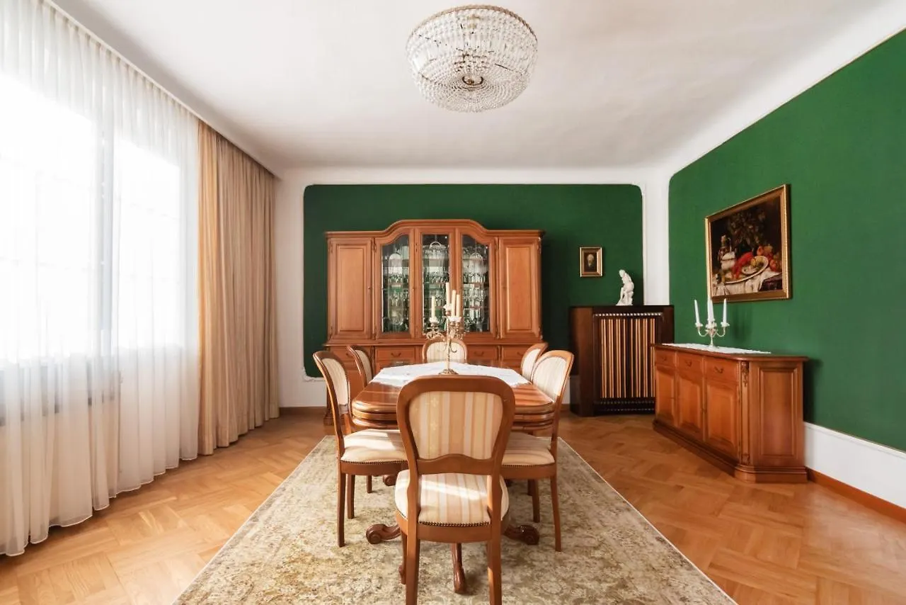 Renoviertes Bauernhaus Mit Garten In Ruhelage Vienna Austria