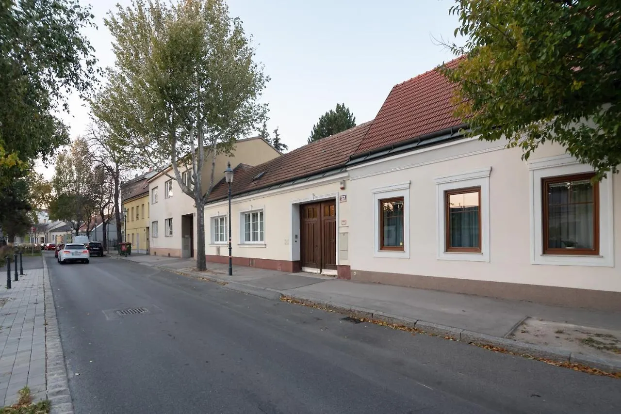 Renoviertes Bauernhaus Mit Garten In Ruhelage Vienna