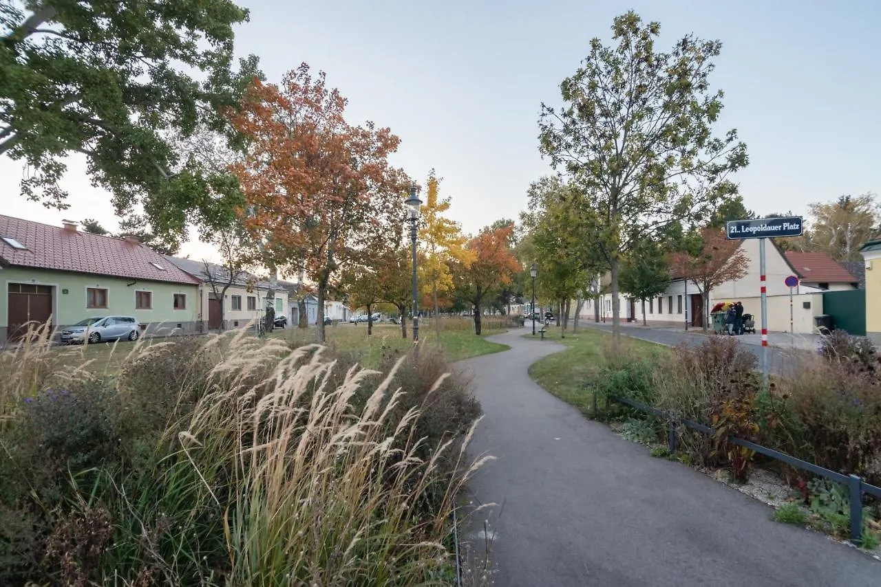 Apartment Renoviertes Bauernhaus Mit Garten In Ruhelage Vienna