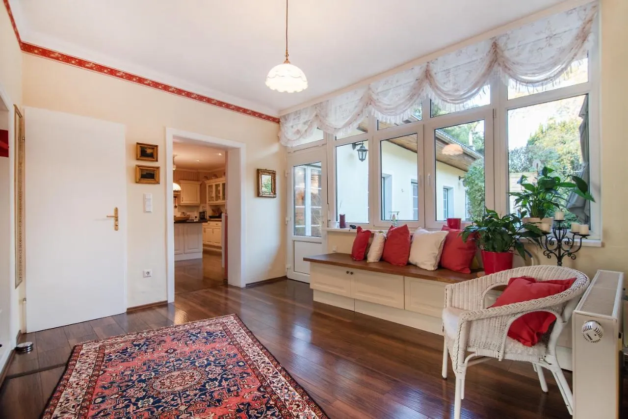 Apartment Renoviertes Bauernhaus Mit Garten In Ruhelage Vienna Austria