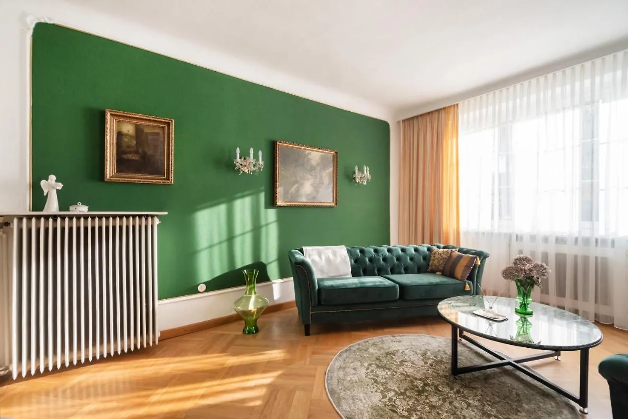 Renoviertes Bauernhaus Mit Garten In Ruhelage Vienna