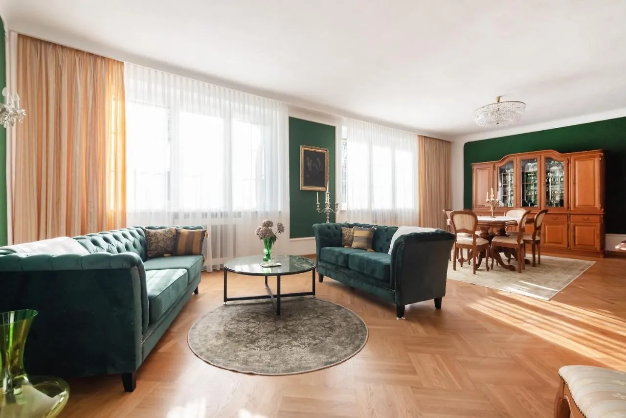 Renoviertes Bauernhaus Mit Garten In Ruhelage Vídeň 0*,  Rakousko