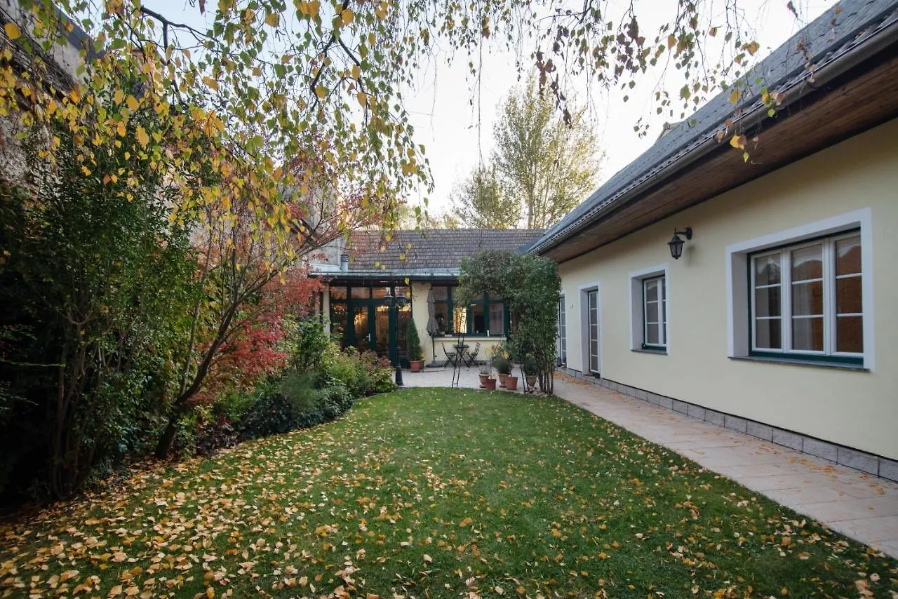 Renoviertes Bauernhaus Mit Garten In Ruhelage Vídeň 0*,
